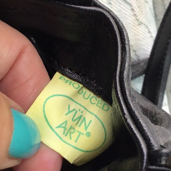 Unique Yun Art  leather and wool crossbody bag - Picture 7 of 8